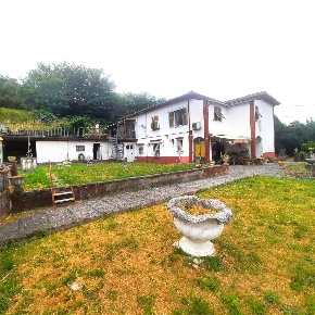 Foto Villa bifamiliare a Vezzano Ligure Stazione Fornola di 260 m²