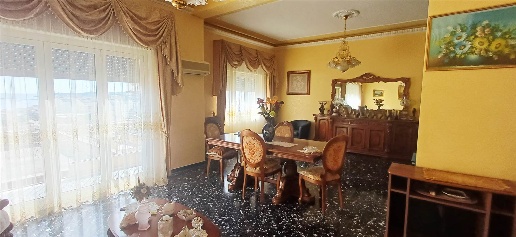 Foto Appartamento in VIA MORI, Sciacca Centro di 130 m² con 6 locali