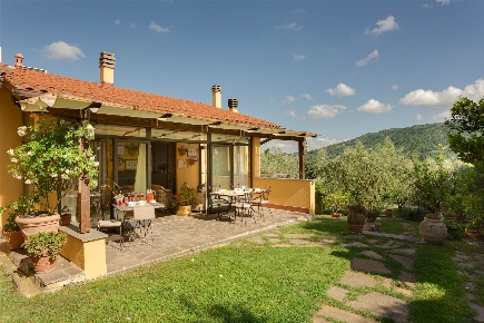 Foto Villa unifamiliare a Bagno a Ripoli L'Apparita Monte Pilli di 482 m²
