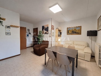 Foto Appartamento a Pisa Pisanova - Pardi di 122 m² con 5 locali in vendita