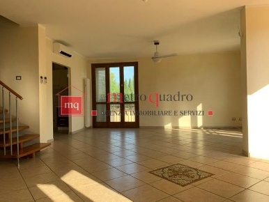 Foto Villa bifamiliare a San Giuliano Terme San Giuliano Terme Paese