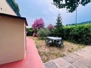 Foto Appartamento a Montecatini-Terme di 80 m² con 3 locali in vendita