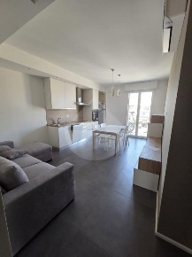 Foto Appartamento in via Regina Elena, Civitanova Marche di 84 m²