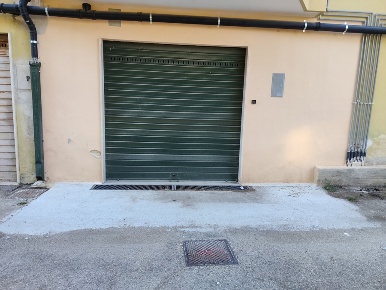 Foto Box in VIA SALVO D' ACQUISTO 1, Modugno di 47 m² in vendita