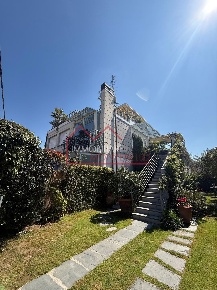 Foto Attico a Camaiore Camaiore Paese di 90 m² con 4 locali in vendita
