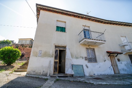 Foto Appartamento in Via Cavour 33, Calliano Monferrato Centro di 112 m²