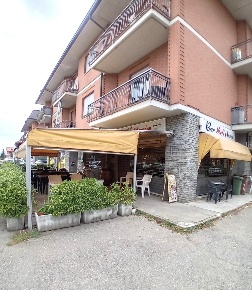 Foto Bar in Via Piana Gallo 16, Grinzane Cavour Gallo di 130 m² in vendita