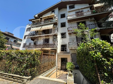 Foto Appartamento in Via SANT'ANNA SNC, Marino Centro di 109 m² in vendita