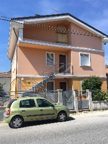 Foto Appartamento a Fano Centro Storico di 200 m² con 8 locali in vendita