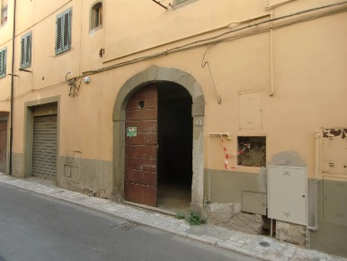 Foto Magazzino a Terranuova Bracciolini Centro di 32 m² con 1 locali