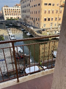 Foto Appartamento a Livorno Quartiere Venezia di 122 m² con 6 locali