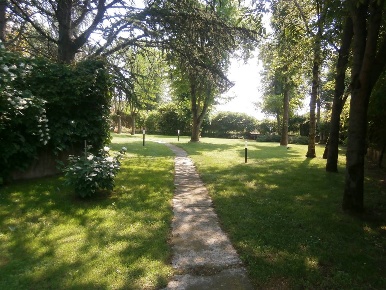 Foto Villa unifamiliare a Vigevano Centro di 620 m² con 20 locali