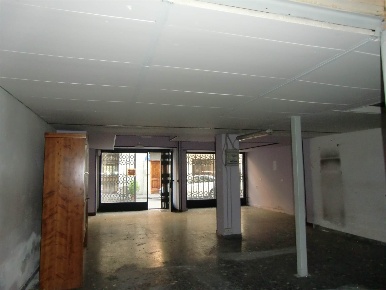 Foto Negozio a Terranuova Bracciolini Centro di 83 m² in vendita