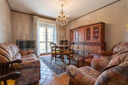Foto Appartamento in Via Glicini 16, Rozzano Centro di 90 m² con 3 locali