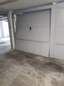 Foto Magazzino a Rimini Marebello di 15 m² con 1 locali in affitto