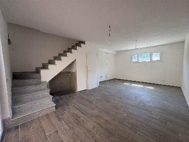 Foto Casa indipendente a Firenze Peretola di 80 m² con 4 locali in vendita