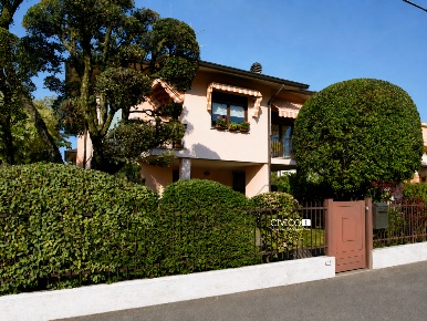 Foto Villa unifamiliare in Via Ancona 36, Torri di Quartesolo Centro