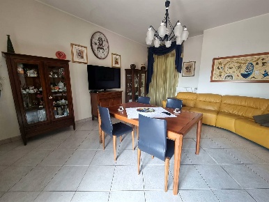 Foto Appartamento in Via Toti, Altamura di 110 m² con 5 locali in vendita