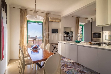 Foto Appartamento in Vico Giuseppe Melodia 4, Noto Centro di 245 m²