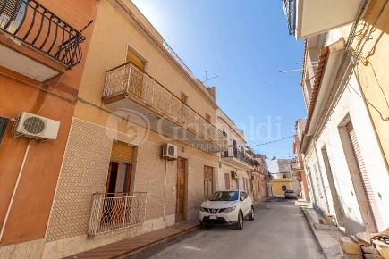 Foto Casa indipendente in Via Peschiera 21, Avola Centro di 150 m²