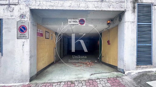 Foto Posti auto in via Mentana, Savona Centro Storico di 18 m² con 1 locali
