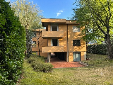 Foto Appartamento a Como Albate - Muggiò di 109 m² con 3 locali in vendita
