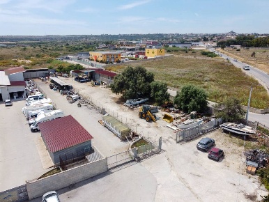 Foto Capannone industriale in VIA EDOARDO GARRONE 94, Melilli di 200 m²