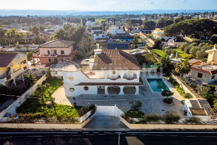 Foto Villa singola in Traversa Renella 96, Siracusa Arenella di 300 m²