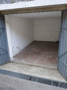 Foto Posti auto in Via Calabria, Bologna Saragozza fuori Porta di 12 m²