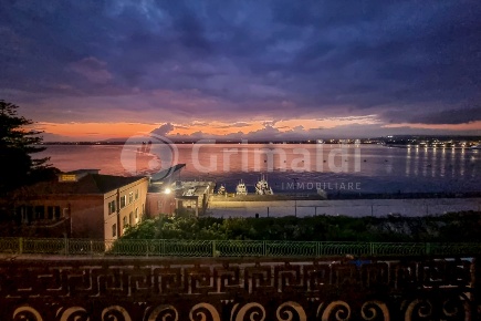 Foto Casa indipendente in Via Picherali 10, Siracusa Ortigia di 115 m²