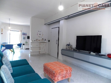 Foto Appartamento in Via Palazzi, Spinetoli Pagliare di 110 m² con 4 locali