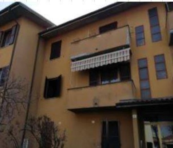 Foto Appartamento in Via Chiesa 11, Pozzo d'Adda Centro di 95 m² in vendita