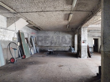 Foto Posti auto in Via Vittorio Veneto 17, Pedavena Centro di 220 m²