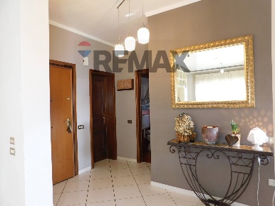 Foto Appartamento in via donizetti, Montecatini-Terme di 135 m² in vendita