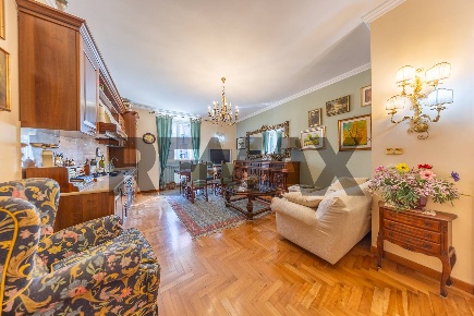 Foto Appartamento in Via  Tracia 4, Roma San Giovanni di 80 m² con 3 locali