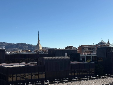 Foto Appartamento in Via Pisa 18, Torino Aurora di 145 m² con 6 locali