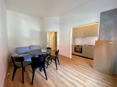 Foto Appartamento in via Tavazzano 2, Milano Certosa di 60 m² con 2 locali