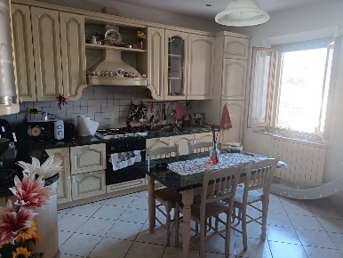Foto Appartamento in VIA STELLUTI SCALA, Fabriano Centro di 70 m²