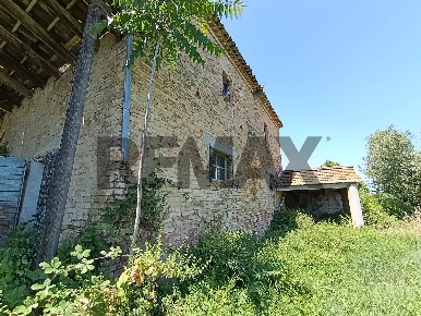 Foto Rustico in Via Francesco Verlengia snc, Chieti Chieti Città di 750 m²