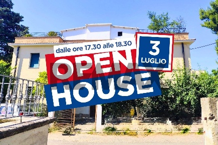 Foto Appartamento in Via Passolacroce 6, Pescara di 97 m² con 4 locali