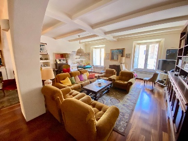 Foto Appartamento in Piazza del Comune 27, Fabriano Centro di 177 m²