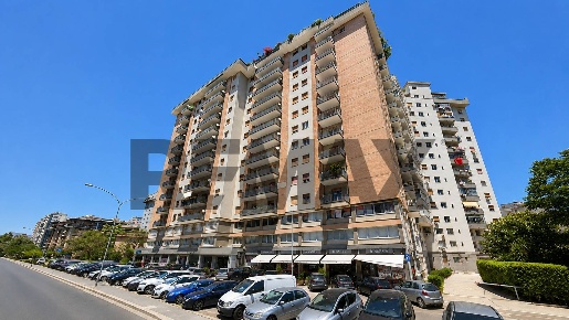 Foto Ufficio in viale croce rossa 33, Palermo De Gasperi - Croce Rossa