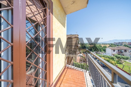 Foto Appartamento in Via Angelo Barbagelata 7, Roma Lunghezza di 51 m²