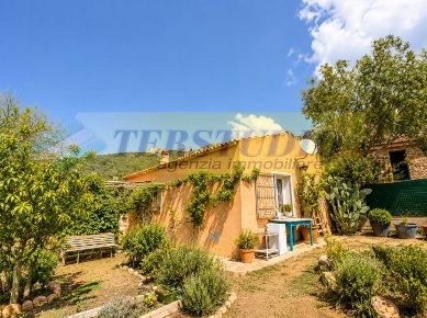 Foto Villa unifamiliare in Località Scopiaggio 26, Bortigiadas di 70 m²