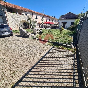 Foto Rustico in Via Lombardara, Pontelandolfo di 303 m² con 9 locali
