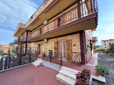 Foto Appartamento in Via Palmioli 17, Monterotondo Zona Stadio, La Fonte
