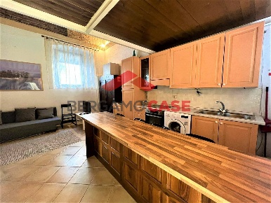 Foto Appartamento in Via Pignolo 112, Bergamo Centro di 50 m² con 2 locali