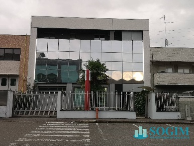 Foto Capannone industriale in via Fortuzzi 22, Bovisio-Masciago di 850 m²
