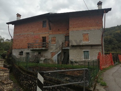 Foto Casa indipendente in Via Madonna del Piave 48, Borgo Valbelluna Mel