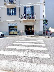 Foto Attività commerciale in Viale Buonarroti 8/B, Novara Sacro Cuore